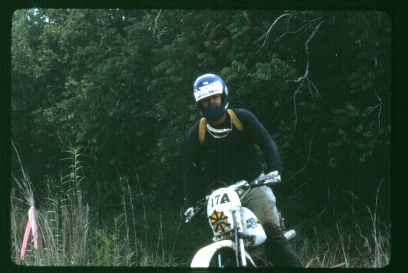 mk2001983004.jpg