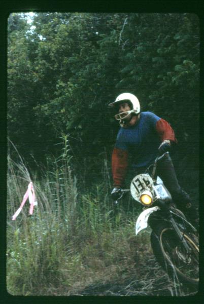 mk2001983005.jpg