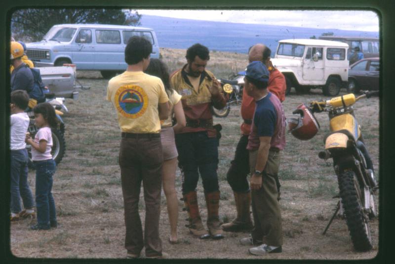 mk2001983013.jpg