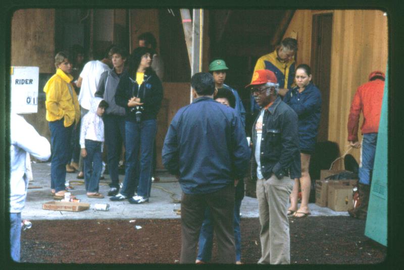 mk2001983018.jpg