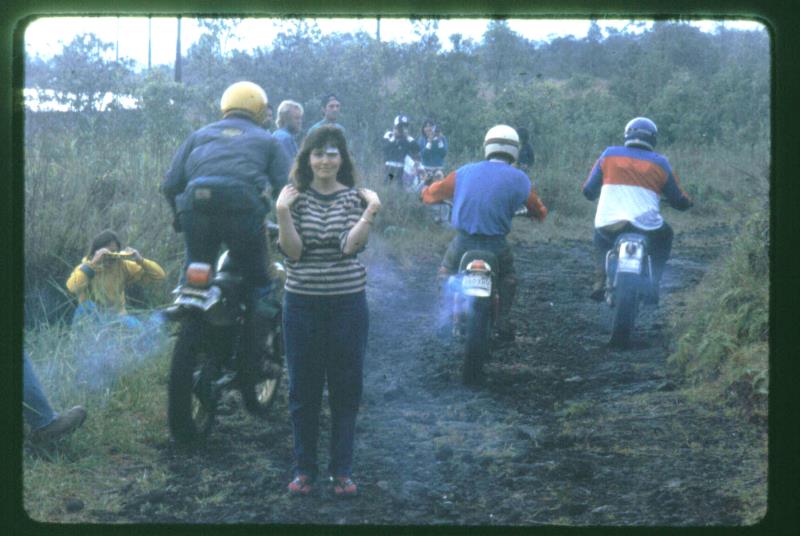 mk2001983034.jpg