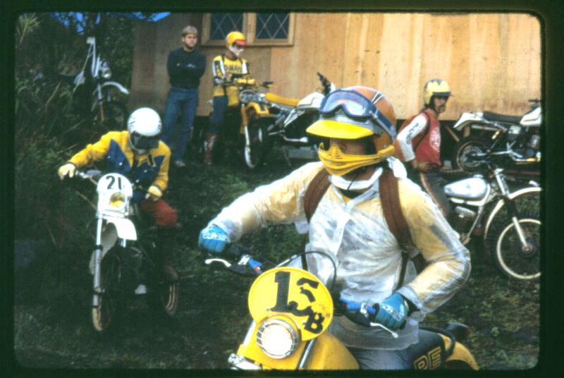 mk2001983036.jpg