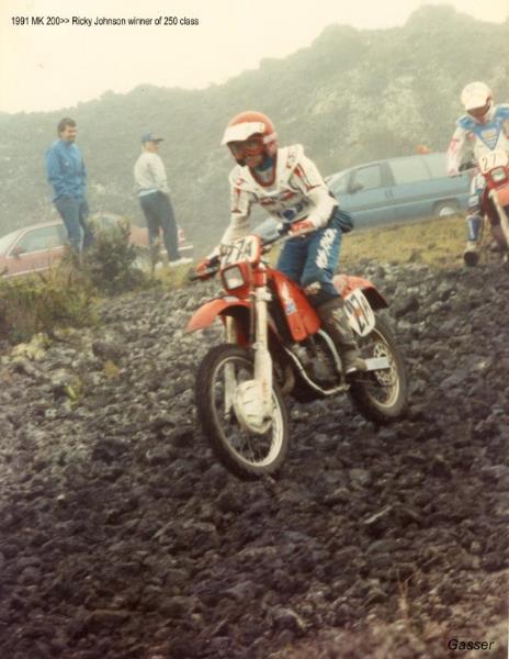 mk2001991007.jpg